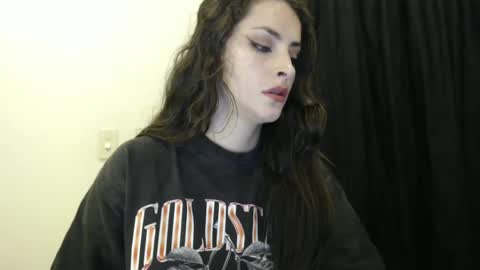 Snapshot of satansbabenia_v chatting on 02-22-25, 11:24 Nia online show from 02-22-25, 11:24