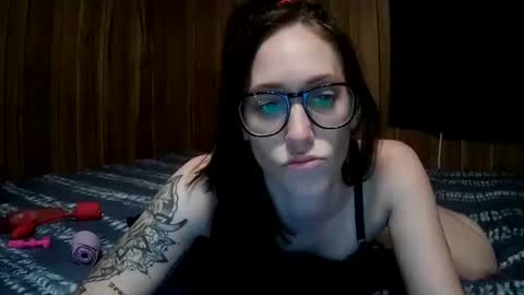 satindreamsxxx online show from 05-10-26, 01:44