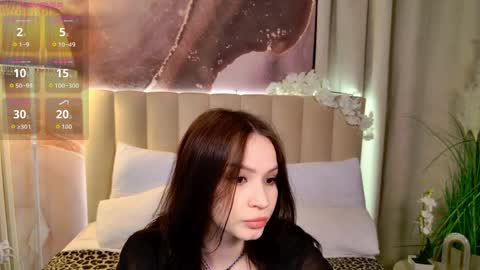 Snapshot of satiralux chatting on 05-21-26, 06:15 online show from 05-21-26, 06:15