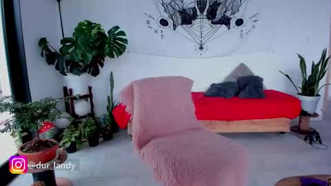 Snapshot of satomimori chatting on 11-28-25, 05:37 im Jessi Independet Model online show from 11-28-25, 05:37