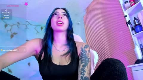 Saturnooo online show from 06-19-26, 05:34