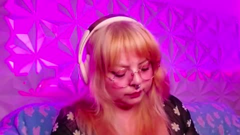 Gina George online show from 09-30-25, 03:00