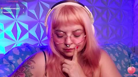 Gina George online show from 03-25-26, 01:22