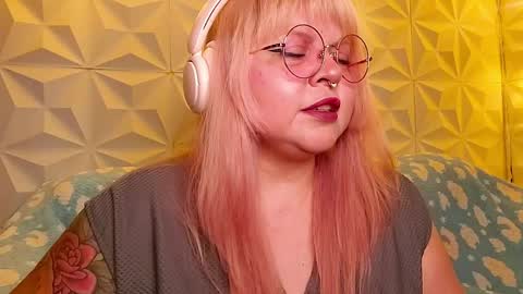 Gina George online show from 05-10-26, 12:49