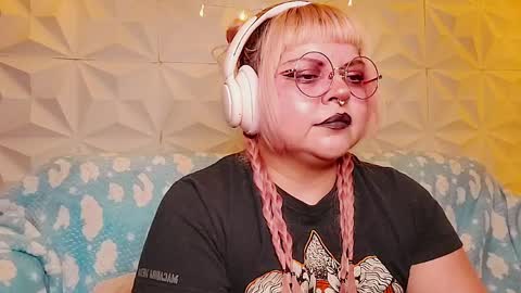 Gina George online show from 05-15-26, 11:45