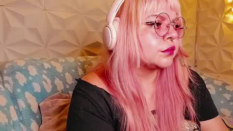 Gina George online show from 06-10-26, 12:33