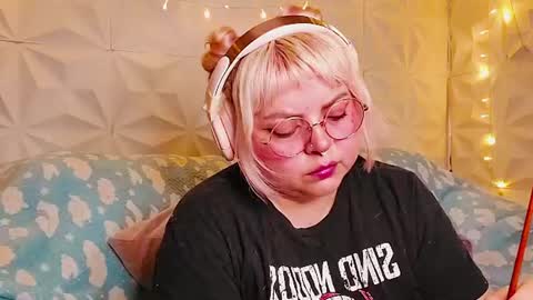 Gina George online show from 06-14-26, 10:12