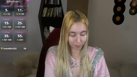 I AM JENN  online show from 09-28-25, 01:44