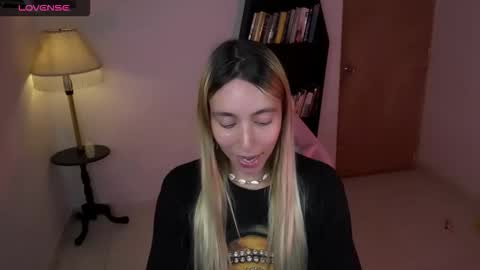 I AM JENN  online show from 01-15-26, 03:33