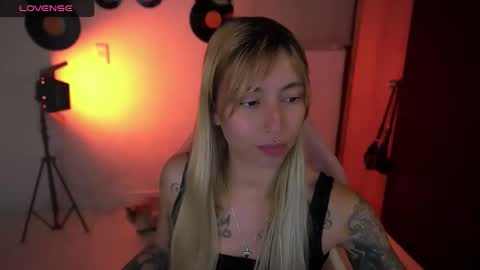 Snapshot of saucy_jenn1 chatting on 04-18-26, 02:59 I AM JENN online show from 04-18-26, 02:59