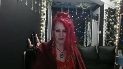 SaucySky online show from 02-09-25, 03:32