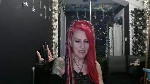 SaucySky online show from 02-16-25, 01:03