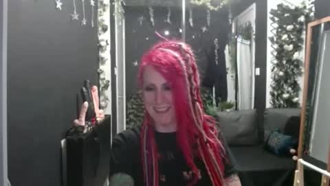 SaucySky online show from 09-09-25, 09:58