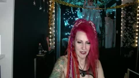 SaucySky online show from 10-15-25, 09:26