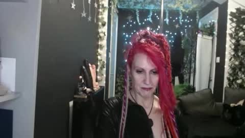 SaucySky online show from 11-09-25, 07:56