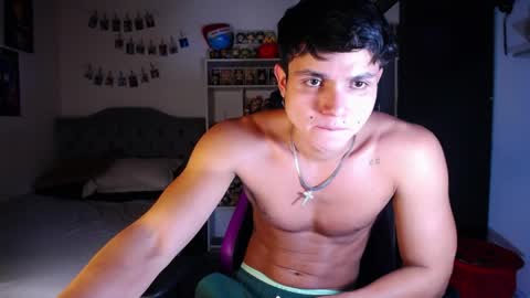 Snapshot of saulomiralles chatting on 04-13-26, 10:37 Saulo online show from 04-13-26, 10:37
