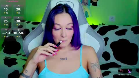 Ariel online show from 09-17-25, 03:41