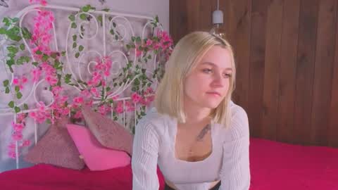 Snapshot of savannahshor chatting on 10-09-25, 09:18 savannahshor online show from 10-09-25, 09:18