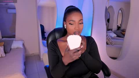 S a v a n n a h  online show from 02-15-26, 12:14