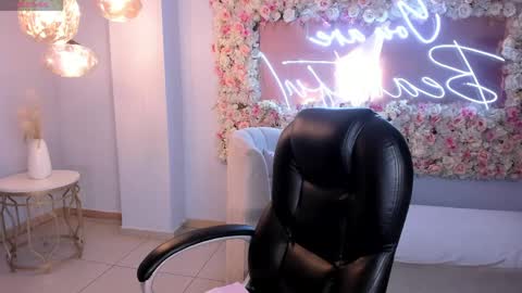 Snapshot of savannahstorm_ chatting on 04-01-26, 12:06 S a v a n n a h online show from 04-01-26, 12:06