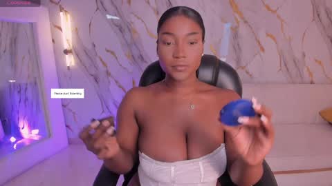 Snapshot of savannahstorm_ chatting on 04-30-26, 12:11 S a v a n n a h online show from 04-30-26, 12:11