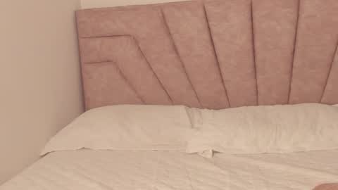 Savannahwildee online show from 11-24-25, 12:16