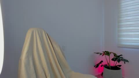 Savannahwildee online show from 06-26-26, 02:21