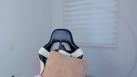 Savannahwildee online show from 07-24-26, 11:30
