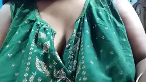 Snapshot of savita0969 chatting on 03-17-26, 06:55 Anjali online show from 03-17-26, 06:55