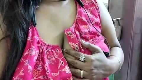 Snapshot of savita0969 chatting on 04-27-26, 05:27 Anjali online show from 04-27-26, 05:27