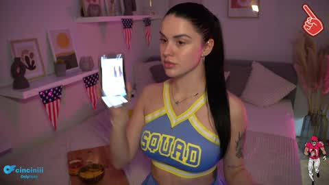 Snapshot of savvage_play chatting on 02-06-25, 11:37 Naomi online show from 02-06-25, 11:37