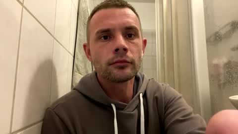 chamomile online show from 10-19-25, 01:28