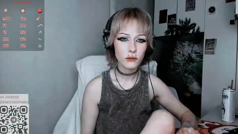 Snapshot of say_mary chatting on 09-24-25, 01:09 pronoun she. name Mary. age 21. online show from 09-24-25, 01:09