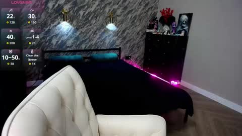 Anges online show from 05-08-26, 01:55