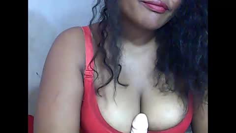 saylla1 online show from 01-13-26, 06:51