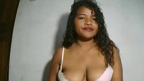 saylla1 online show from 02-09-26, 06:17