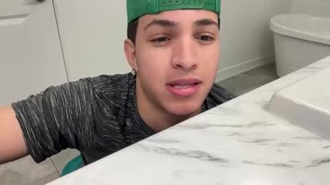 sbouchikh03 online show from 12-18-25, 08:09