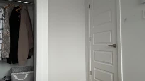 sbouchikh03 online show from 01-05-26, 09:07