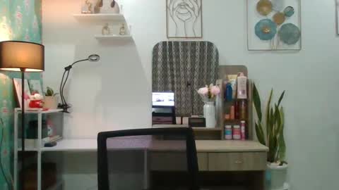 Snapshot of scar58 chatting on 01-09-25, 07:31 scarlett. online show from 01-09-25, 07:31