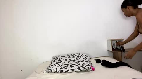 scarle222421 online show from 01-22-25, 01:10