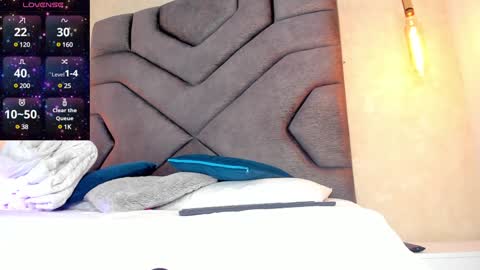 Scarlett online show from 12-14-24, 04:23