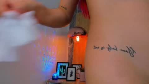 Snapshot of scarleett_jones chatting on 02-23-25, 03:45 scarleett jones online show from 02-23-25, 03:45