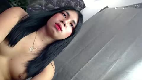 scarlet_111 online show from 05-04-26, 11:34