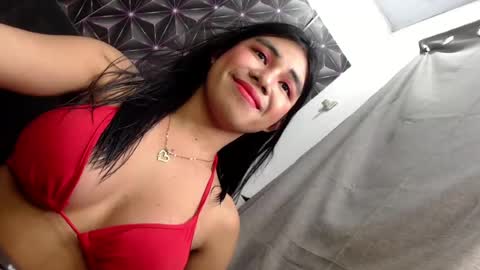 Snapshot of scarlet_111 chatting on 07-10-26, 10:56 scarlet_111 online show from 07-10-26, 10:56