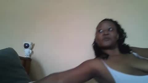 scarlet_25142359 online show from 10-23-25, 10:03