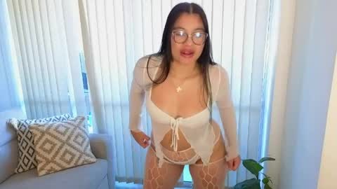 scarlet__15 online show from 05-07-26, 12:32
