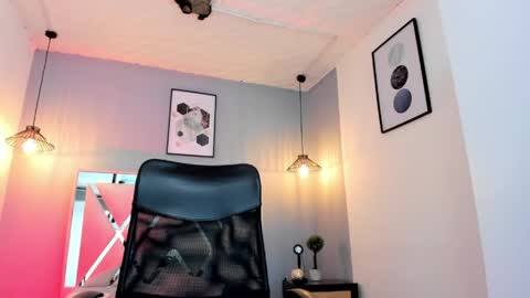 Snapshot of scarlet__69 chatting on 04-24-26, 03:31 scarlet__69 online show from 04-24-26, 03:31