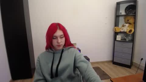 scarlet__flower_ online show from 02-26-26, 11:31