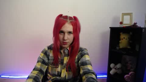 scarlet__flower_ online show from 03-01-26, 11:01