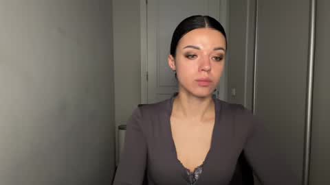 Snapshot of scarlet_daisy_ chatting on 04-22-26, 07:11 Sophie online show from 04-22-26, 07:11